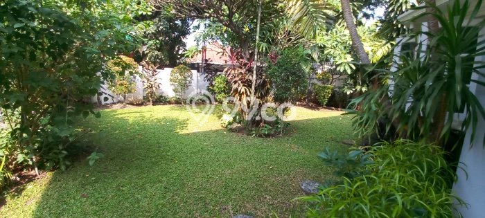 Rumah kawasan Menteng, Akses ke Pusat Kota, 3 KT, Luas 700m² LB 300m² Rumah kawasan Menteng, Akses ke Pusat Kota, 3 KT, Luas 700m² LB 300m²