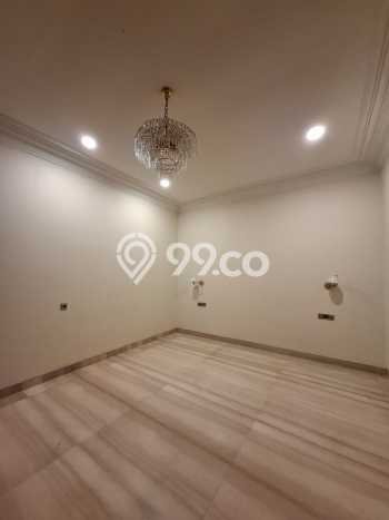 Sewa Rumah Strategis di Mega Kuningan LT 350m2 / LB 600m2 Kondisi Bagus Sewa Rumah Strategis di Mega Kuningan LT 350m2 / LB 600m2 Kondisi Bagus