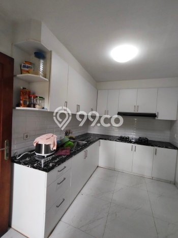 Disewakan Rumah Nyaman di Pejompongan LT 560m2 / LB 360m2 Siap Huni Disewakan Rumah Nyaman di Pejompongan LT 560m2 / LB 360m2 Siap Huni