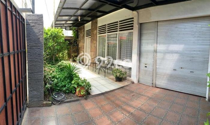 Rumah Mewah LB 250m2 Siap Pakai Desain Elegan di Bendungan Hilir, Jakarta Pusat Rumah Mewah LB 250m2 Siap Pakai Desain Elegan di Bendungan Hilir, Jakarta Pusat