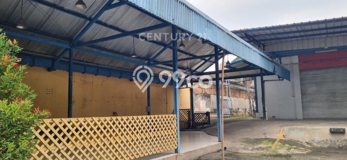 Disewakan Gudang di Kawasan Ramai Cawang Luas 6900m2 Disewakan Gudang di Kawasan Ramai Cawang Luas 6900m2