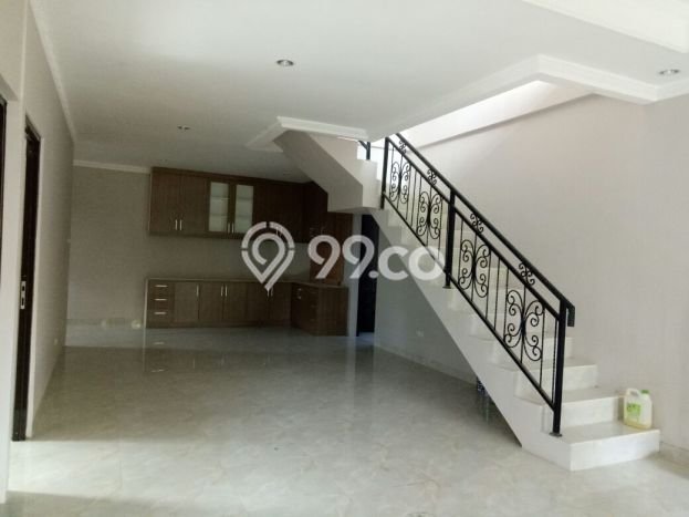 Ready to Use! Luxury House LT 180m2 Desain Modern di Bintaro Ready to Use! Luxury House LT 180m2 Desain Modern di Bintaro