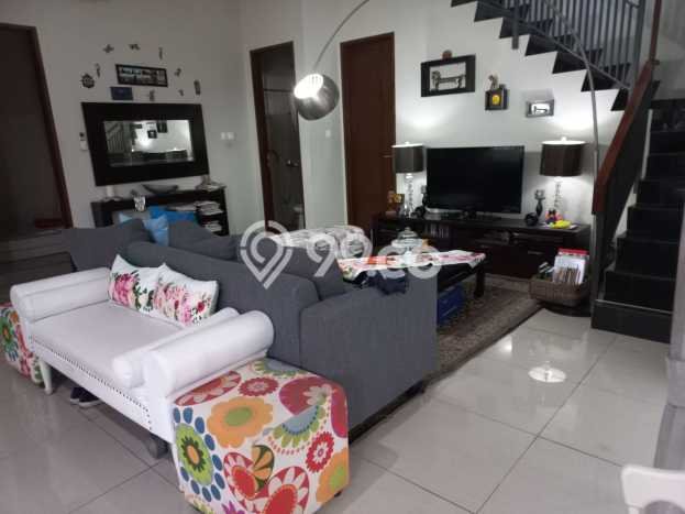 Siap Huni Hunian Elit 4 Kamar di Setra Duta Dekat ke Mana Saja Siap Huni Hunian Elit 4 Kamar di Setra Duta Dekat ke Mana Saja