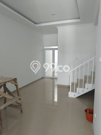 For Sale Rumah 4 Kamar Lokasi Strategis Nyaman dan Strategis di Arcamanik For Sale Rumah 4 Kamar Lokasi Strategis Nyaman dan Strategis di Arcamanik