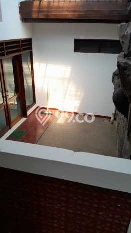 Hunian Mewah LB 258m2 Siap Pakai Desain Elegan di Rempoa, Tangerang Hunian Mewah LB 258m2 Siap Pakai Desain Elegan di Rempoa, Tangerang