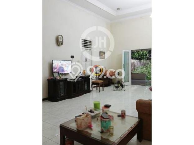 Rumah Eksklusif Siap Huni LT 667m2 di Banyumanik, Semarang Rumah Eksklusif Siap Huni LT 667m2 di Banyumanik, Semarang