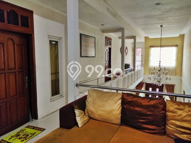 Dijual Rumah Premium dengan Fasilitas Sekitar Lengkap di Rungkut, Surabaya Dijual Rumah Premium dengan Fasilitas Sekitar Lengkap di Rungkut, Surabaya