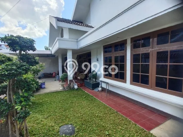 Rumah Luxury Modern Siap Huni di Dharma Husada Surabaya Rumah Luxury Modern Siap Huni di Dharma Husada Surabaya