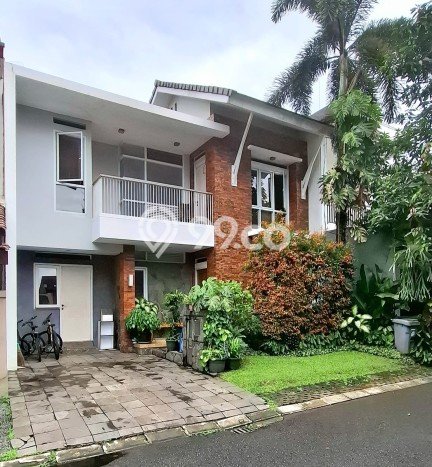Rumah Modern 4 KT di Bintaro Tangerang Selatan Semi Furnished Rumah Modern 4 KT di Bintaro Tangerang Selatan Semi Furnished