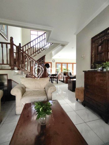 Dijual Rumah Mewah Elegan Dengan View Eksklusif di Bintaro, Tangerang Selatan Dijual Rumah Mewah Elegan Dengan View Eksklusif di Bintaro, Tangerang Selatan