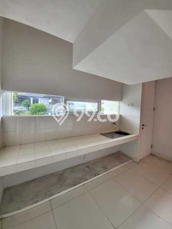 Ready to Use! Premium House LT 215m2 Desain Elegan di Bintaro Ready to Use! Premium House LT 215m2 Desain Elegan di Bintaro