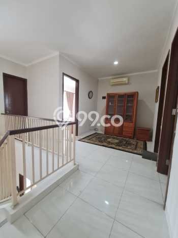 Jarang Ada! Rumah Sewa 4 Kamar Nyaman Siap Huni Bintaro Jarang Ada! Rumah Sewa 4 Kamar Nyaman Siap Huni Bintaro