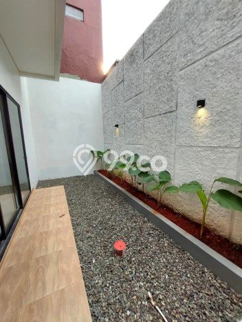 Rumah Strategis Minimalis Lb 130m2 di Ciputat, Tangerang Selatan Rumah Strategis Minimalis Lb 130m2 di Ciputat, Tangerang Selatan