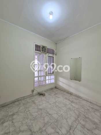 For Sale Hunian Rumah Nyaman 2 KT di Bintaro, Tangerang Selatan For Sale Hunian Rumah Nyaman 2 KT di Bintaro, Tangerang Selatan