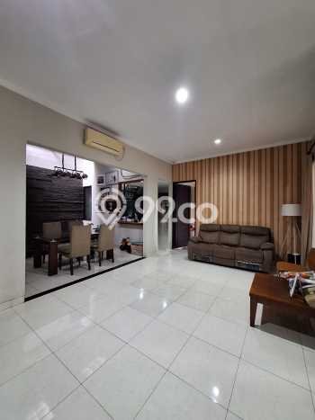 Rumah Elit Modern Siap Huni di Sektor 9-Bintaro Tangerang Selatan Rumah Elit Modern Siap Huni di Sektor 9-Bintaro Tangerang Selatan