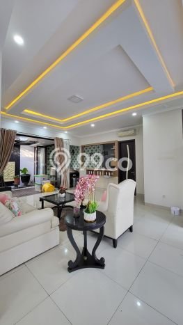 Ready to Use! Luxury House LT 233m2 Desain Elegan di Bintaro Ready to Use! Luxury House LT 233m2 Desain Elegan di Bintaro