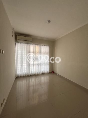 For Sale Hunian Rumah Nyaman 4 Kamar di Bintaro, Tangerang Selatan For Sale Hunian Rumah Nyaman 4 Kamar di Bintaro, Tangerang Selatan