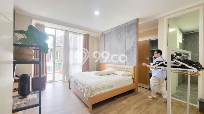 Hunian Elit LB 200m2 Siap Huni Desain Elegan di Sektor 9-Bintaro, Tangerang Selatan Hunian Elit LB 200m2 Siap Huni Desain Elegan di Sektor 9-Bintaro, Tangerang Selatan