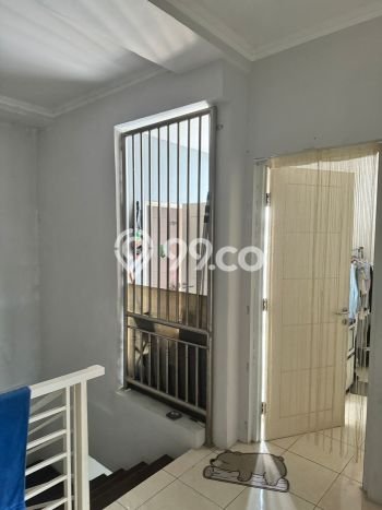 Dijual Hunian Rumah Terawat 7 Kamar di Bintaro, Tangerang Selatan Dijual Hunian Rumah Terawat 7 Kamar di Bintaro, Tangerang Selatan
