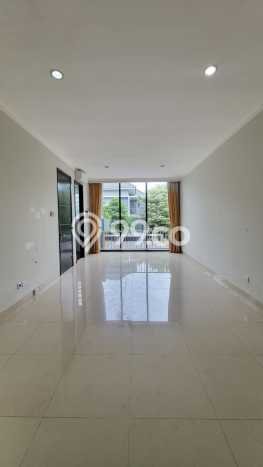 Jual Rumah Luas Megah Dengan View Eksklusif di Bintaro, Tangerang Selatan Jual Rumah Luas Megah Dengan View Eksklusif di Bintaro, Tangerang Selatan