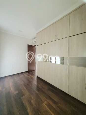Hunian Elit LB 160m2 Siap Pakai Desain Elegan di Bintaro, Tangerang Selatan Hunian Elit LB 160m2 Siap Pakai Desain Elegan di Bintaro, Tangerang Selatan