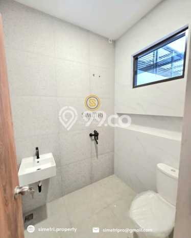 Jual Cepat Rumah Terawat di Kawasan Bintaro, Tangerang Selatan Jual Cepat Rumah Terawat di Kawasan Bintaro, Tangerang Selatan