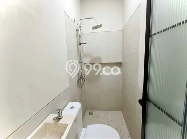 For Sale Hunian Rumah Terawat 3 Kamar di Bintaro, Tangerang Selatan For Sale Hunian Rumah Terawat 3 Kamar di Bintaro, Tangerang Selatan