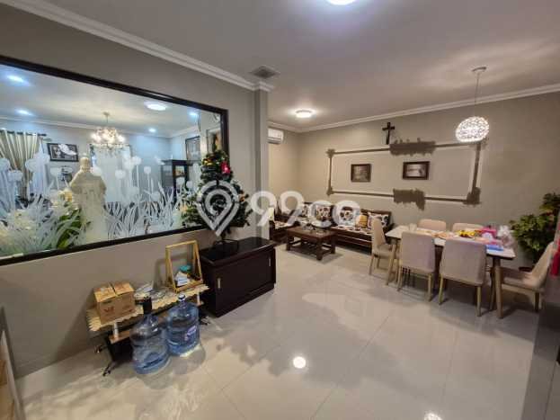 Rumah Modern 3 KT di BSD Residence One Tangerang Semi Furnished Rumah Modern 3 KT di BSD Residence One Tangerang Semi Furnished