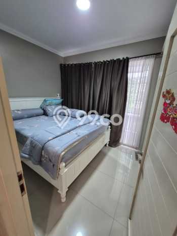 Rumah Modern 3 KT di BSD Residence One Tangerang Semi Furnished Rumah Modern 3 KT di BSD Residence One Tangerang Semi Furnished