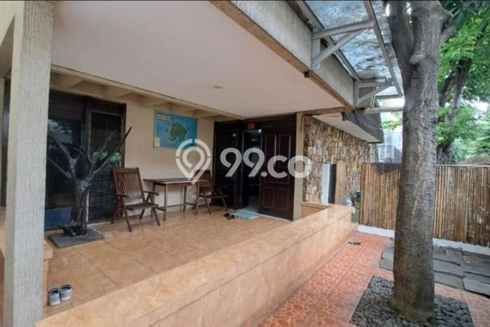 Hunian Mewah Siap Huni LT 800m2 di Palmerah, Jakarta Barat Hunian Mewah Siap Huni LT 800m2 di Palmerah, Jakarta Barat