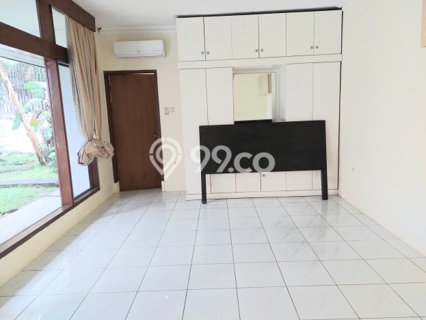 Hunian Elit LB 700m2 Siap Pakai Desain Elegan di Kemang, Jakarta Selatan Hunian Elit LB 700m2 Siap Pakai Desain Elegan di Kemang, Jakarta Selatan