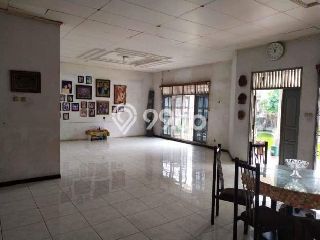 Rumah Mewah LB 1100m2 Siap Huni Desain Elegan di Mampang, Jakarta Selatan Rumah Mewah LB 1100m2 Siap Huni Desain Elegan di Mampang, Jakarta Selatan