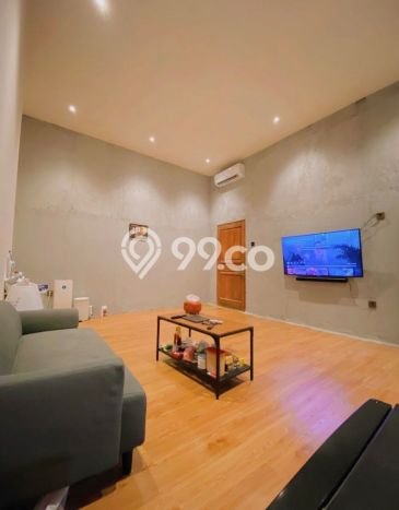 Dijual Rumah Luas Elegan Dengan View Eksklusif di Petukangan, Jakarta Selatan Dijual Rumah Luas Elegan Dengan View Eksklusif di Petukangan, Jakarta Selatan
