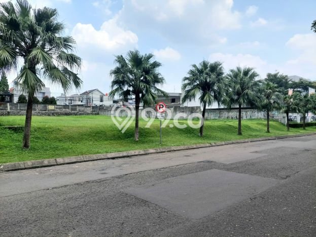 Dijual Tanah di Tangerang Selatan, Luas 2043m2 - Dijual Tanah di Tangerang Selatan, Luas 2043m2 -