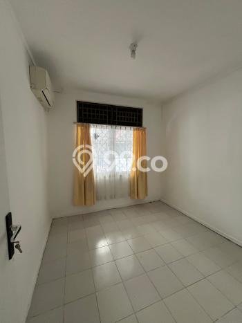 Rumah Modern 3 KT di Bintaro Tangerang Selatan Unfurnished Rumah Modern 3 KT di Bintaro Tangerang Selatan Unfurnished