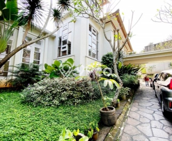 Jual Rumah Luas Elegan Dengan View Cantik di Bintaro, Tangerang Selatan Jual Rumah Luas Elegan Dengan View Cantik di Bintaro, Tangerang Selatan