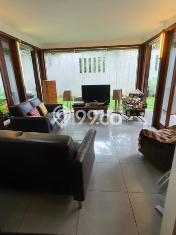 Jual Rumah Luas Elegan Dengan View Cantik di Bintaro, Jakarta Selatan Jual Rumah Luas Elegan Dengan View Cantik di Bintaro, Jakarta Selatan