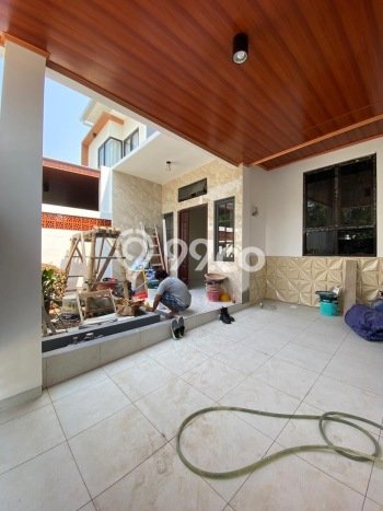 Rumah Strategis di Graha Raya, Dekat Graha Raya, Tangerang Selatan, Tangerang Selatan - 4 KT Rumah Strategis di Graha Raya, Dekat Graha Raya, Tangerang Selatan, Tangerang Selatan - 4 KT