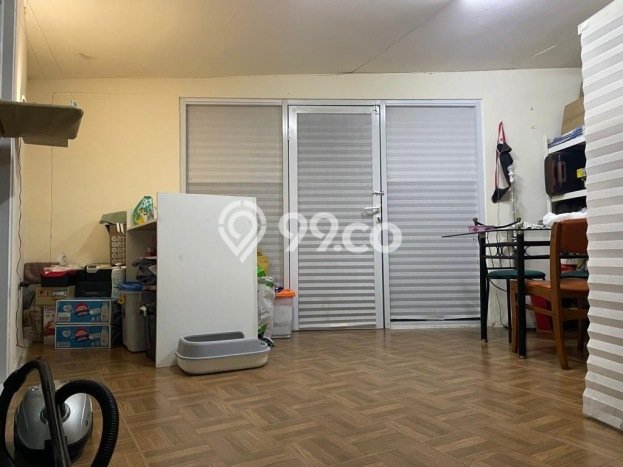 Rumah Asri area Pamulang, Tangerang Selatan, Luas 242m² Bangunan 200m² Rumah Asri area Pamulang, Tangerang Selatan, Luas 242m² Bangunan 200m²