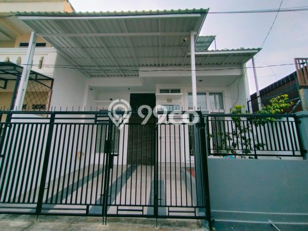 Rumah Nyaman di Cipondoh, Tangerang, Luas 116m² Bangunan 150m² Rumah Nyaman di Cipondoh, Tangerang, Luas 116m² Bangunan 150m²