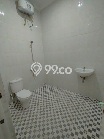 Rumah Nyaman di Cipondoh, Tangerang, Luas 116m² Bangunan 150m² Rumah Nyaman di Cipondoh, Tangerang, Luas 116m² Bangunan 150m²