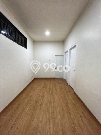 Rumah Luas Asri 3 KT Siap Pakai di Sektor 9-Bintaro Tangerang Selatan Rumah Luas Asri 3 KT Siap Pakai di Sektor 9-Bintaro Tangerang Selatan
