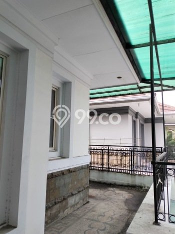 Hunian Elit LB 200m2 Siap Pakai Desain Elegan di Alam Sutera, Tangerang Hunian Elit LB 200m2 Siap Pakai Desain Elegan di Alam Sutera, Tangerang