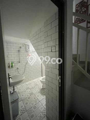 SPECIAL PROPERTY! Rumah di Ciputat, LT 87m2m² Bangunan 160m2m² SPECIAL PROPERTY! Rumah di Ciputat, LT 87m2m² Bangunan 160m2m²