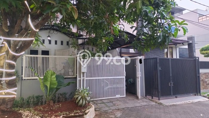 Kesempatan Langka Memiliki Rumah LT 120m2m² / LB 180m2m² di Jantung Kota , Tangerang Kesempatan Langka Memiliki Rumah LT 120m2m² / LB 180m2m² di Jantung Kota , Tangerang