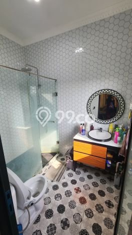 Rumah Modern Cantik 5 KT Siap Huni di Ciputat Timur Rumah Modern Cantik 5 KT Siap Huni di Ciputat Timur