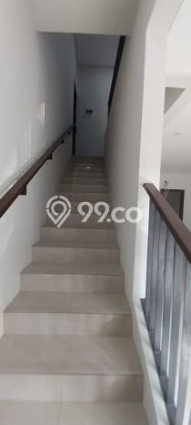 Disewakan! Rumah 4 Kamar Tidur &
4 Kamar Mandi di Bintaro, Tangerang Selatan Disewakan! Rumah 4 Kamar Tidur &
4 Kamar Mandi di Bintaro, Tangerang Selatan