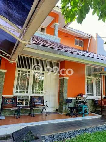 For Sale Rumah 5 Kamar Lokasi Strategis Nyaman dan Strategis di Pesanggrahan For Sale Rumah 5 Kamar Lokasi Strategis Nyaman dan Strategis di Pesanggrahan