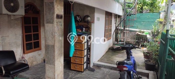 Rumah Modern Minimalis 5 Kamar Bisa Langsung Pindah di Pesanggrahan Rumah Modern Minimalis 5 Kamar Bisa Langsung Pindah di Pesanggrahan
