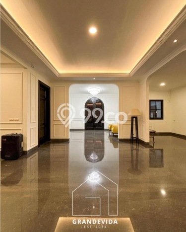 Rumah Mewah LB 410m2 Siap Pakai Desain Elegan di Bintaro, Tangerang Selatan Rumah Mewah LB 410m2 Siap Pakai Desain Elegan di Bintaro, Tangerang Selatan